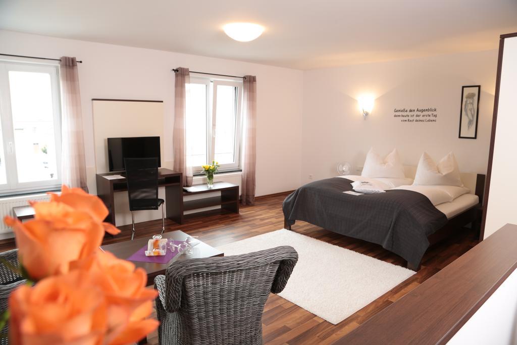 Hotel Am Marktplatz Gangkofen Szoba fotó